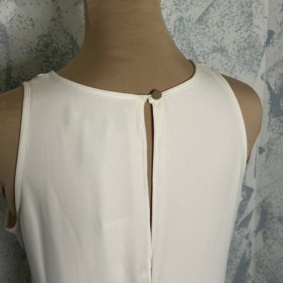 White House Black Market White Asymmetrical Dress size 0 - Picture 8 of 8
